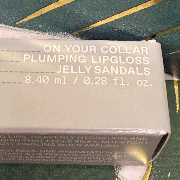 r.e.m. beauty Plumping Lipgloss in Jelly Sandals - Iridescent Pearl NIB - Picture 7 of 10